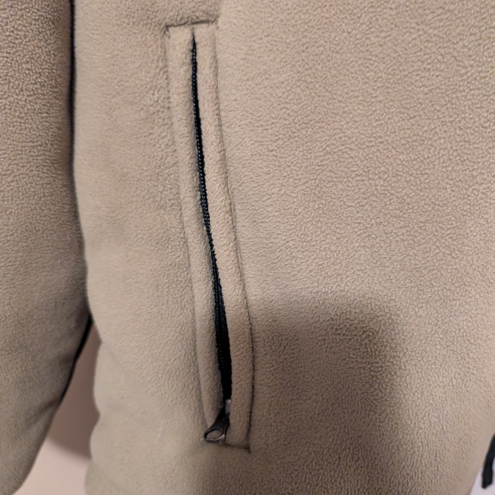 Duluth Trading Co Black and Tan Performance Jacket - Picture 4 of 5